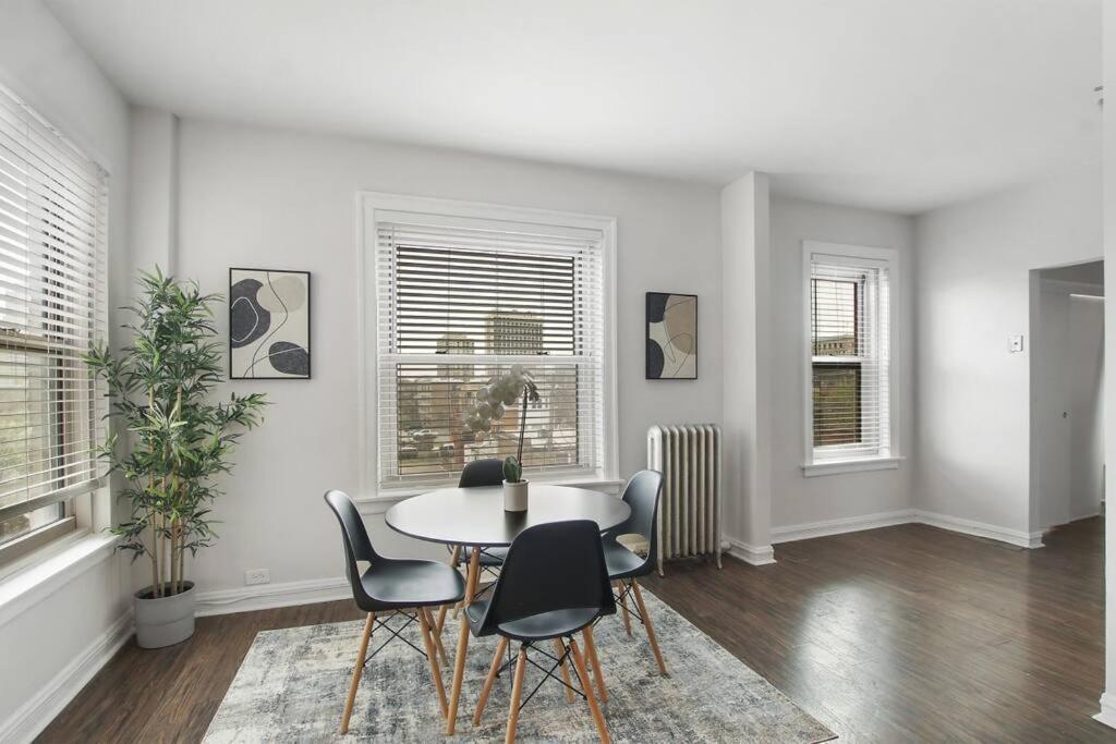 2br Cozy And Furnished In Hyde Park - Hyde Park 405 *