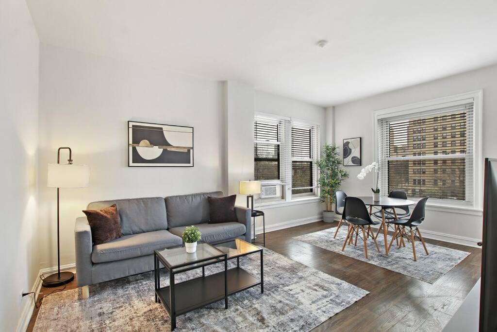 Apartment 2br Cozy And Furnished In Hyde Park - Hyde Park 405 Chicago