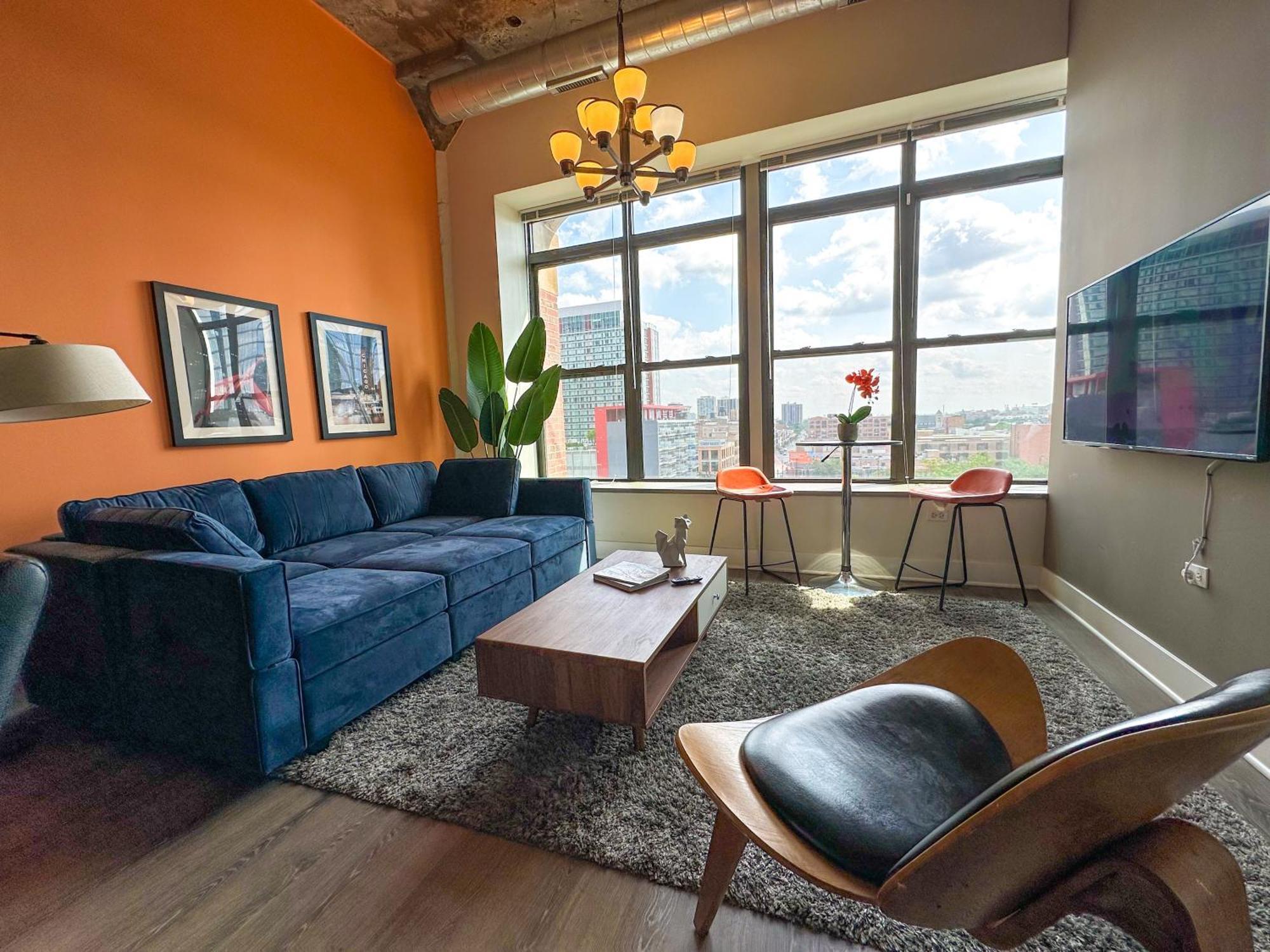 Apartment Mccormick Place 2b-2b With Optional Parking And Gym That Sleeps 8