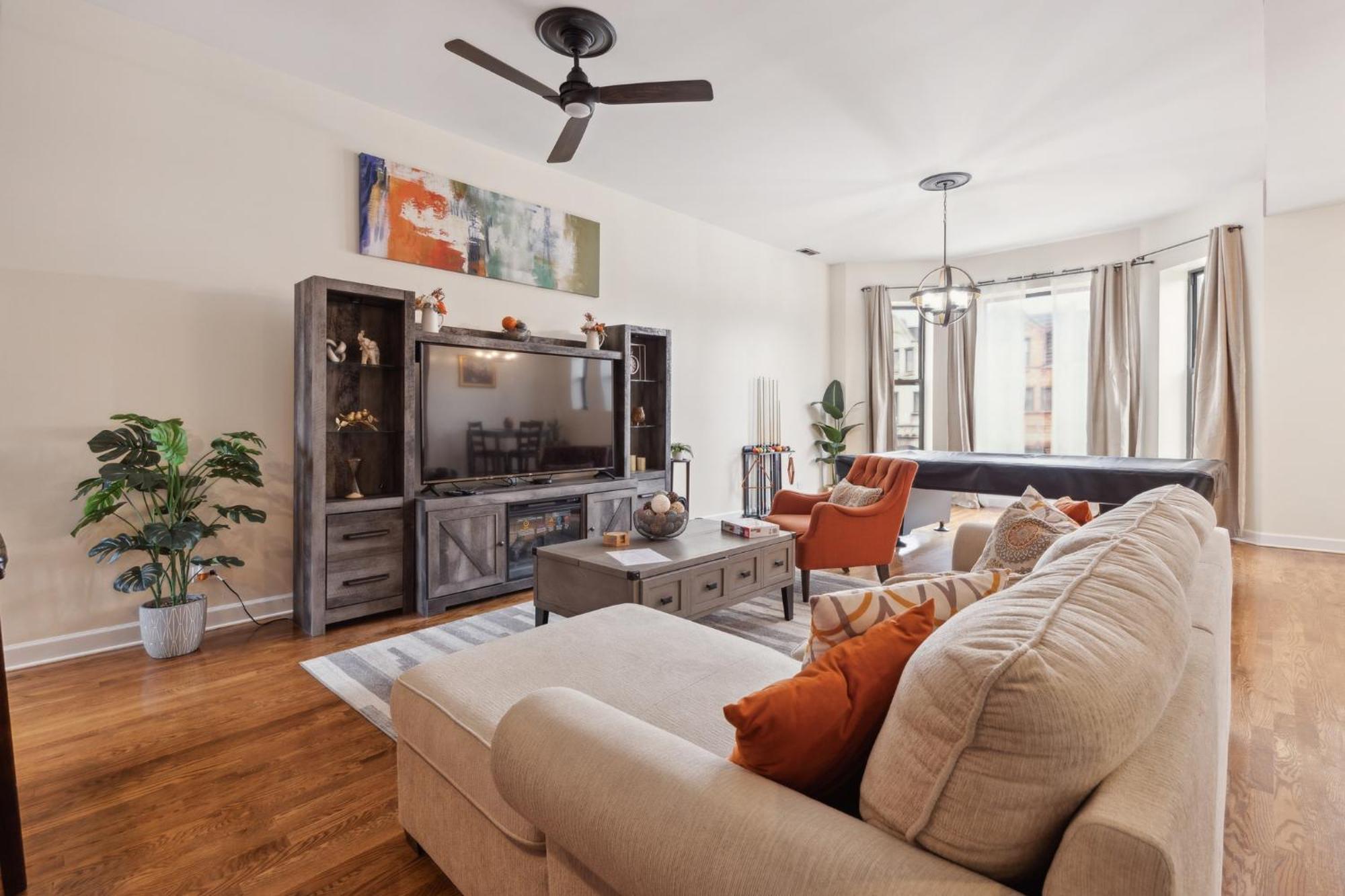 Apartment Near Downtown & Uchicago Chicago