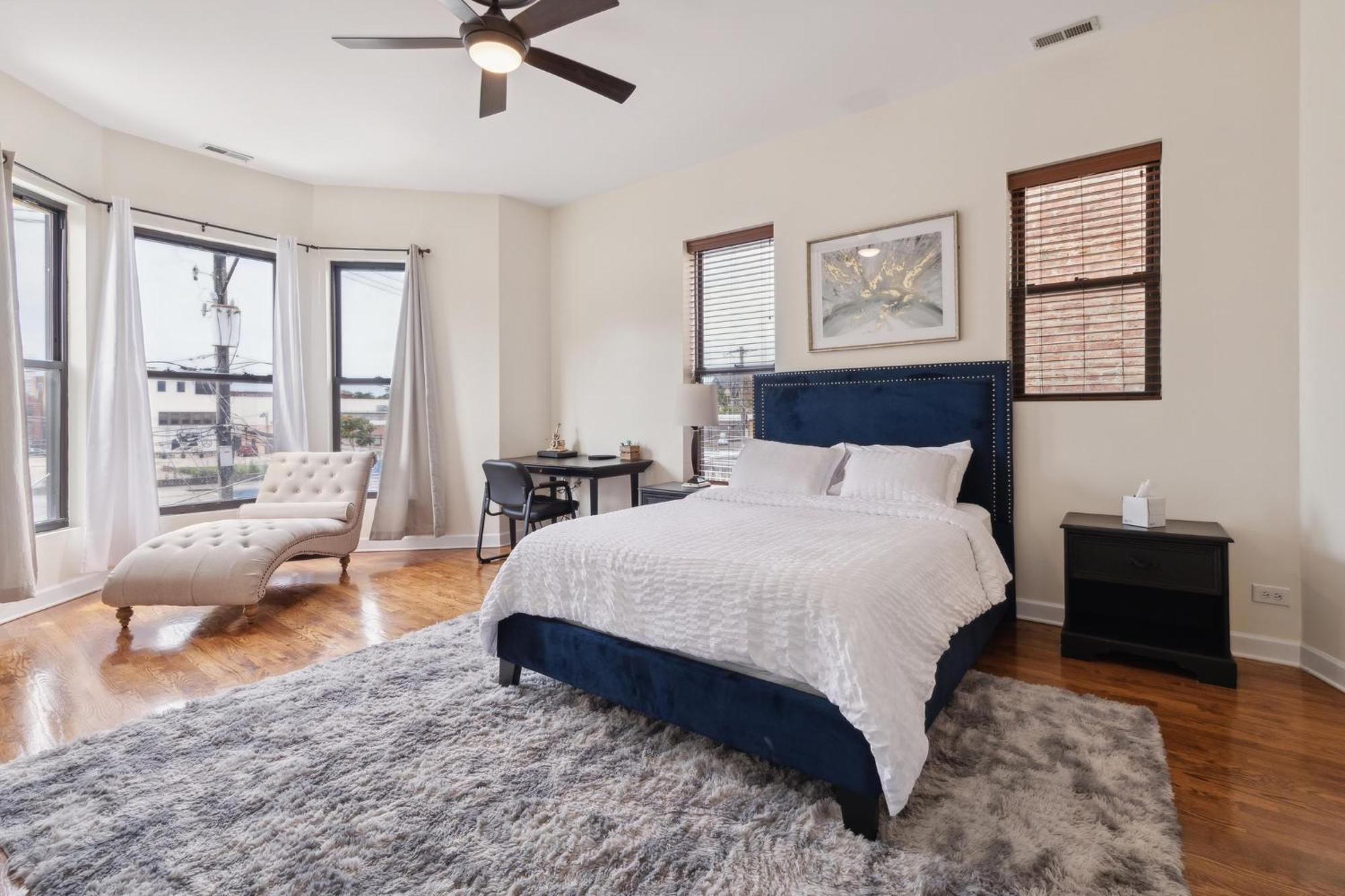 Near Downtown & Uchicago Apartment *