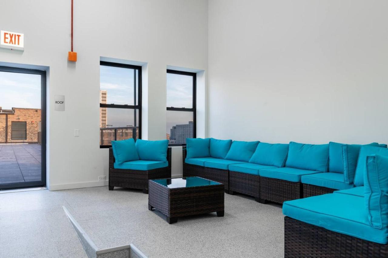 Sunny Modern Loft Montrose Rooftop Wfh Gym * Chicago