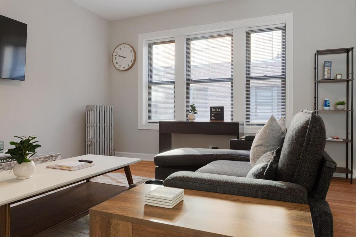 Apartment Comfy & 1br Steps From Loyola & Dining *