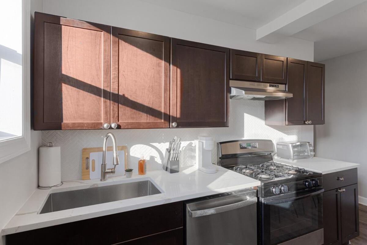 Comfy & 1br Steps From Loyola & Dining