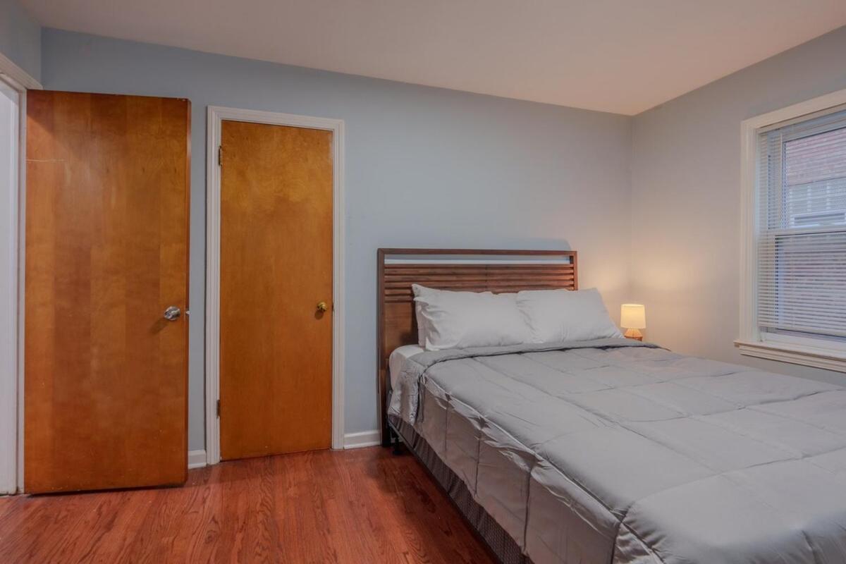 Cozy 3br With Parking Easy Access Shore Dr * Chicago
