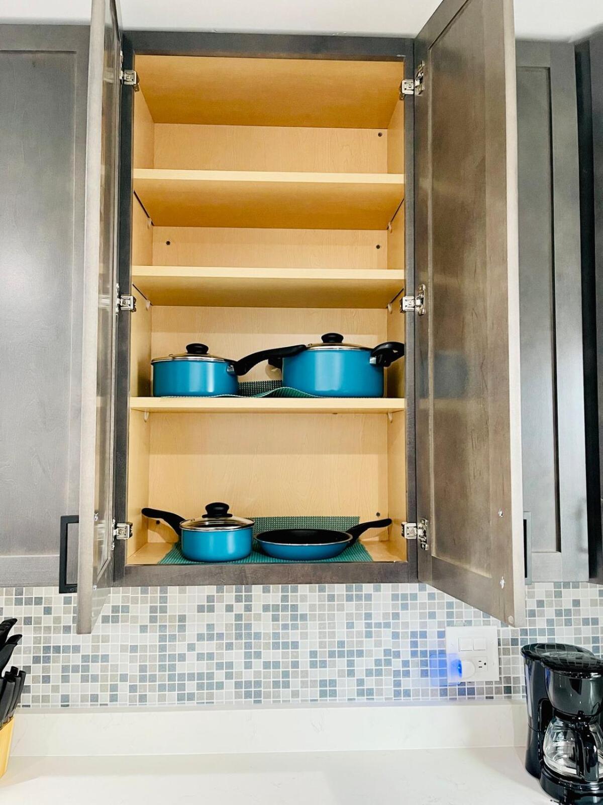 Cozy 3br With Parking Easy Access Shore Dr * Chicago