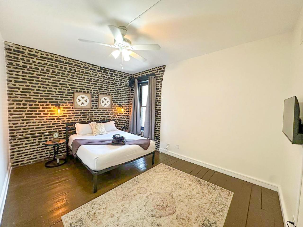 Mccormick Place Spacious 5br With Pool Table & Optional Parking Sleeps 10 Near Soldier Field And Grant Park * Chicago
