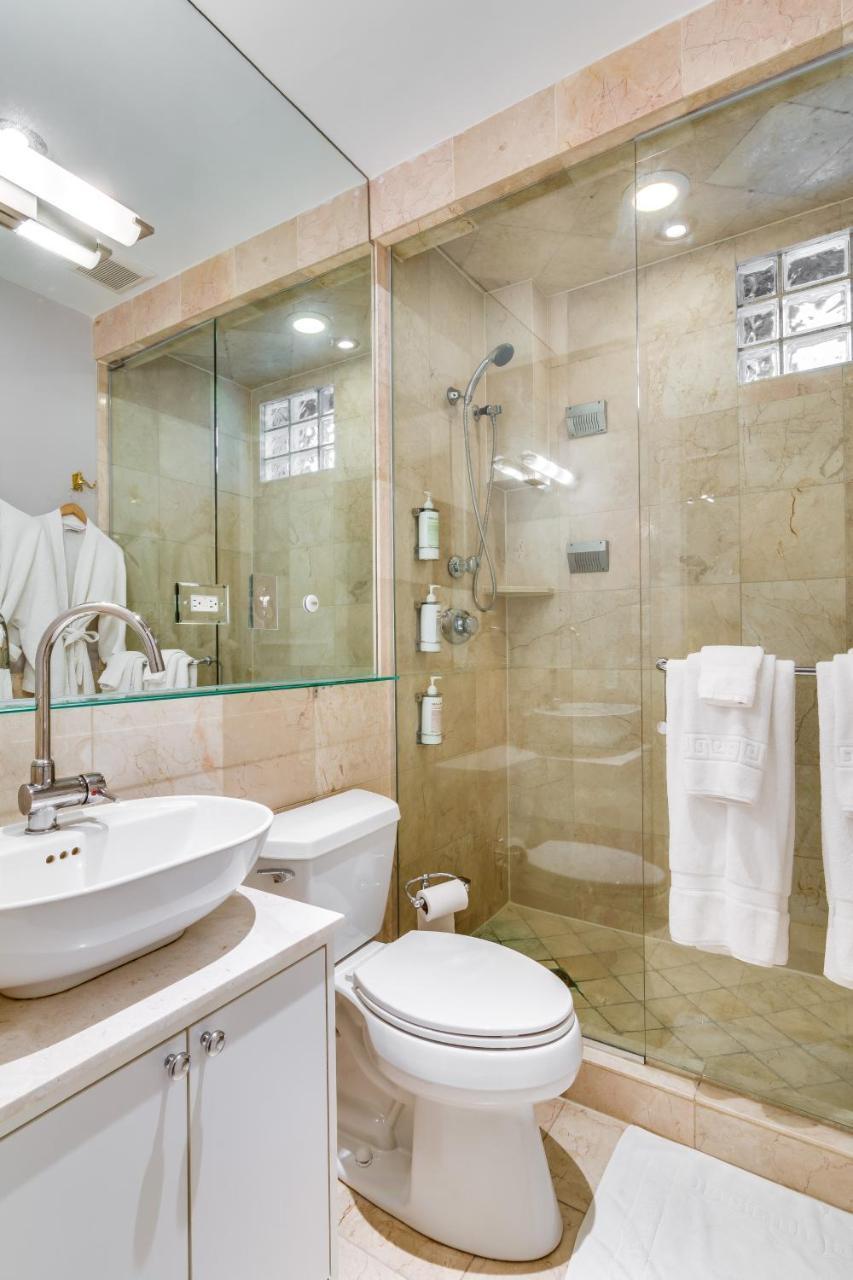 Ruby (adults Only) 3* Chicago